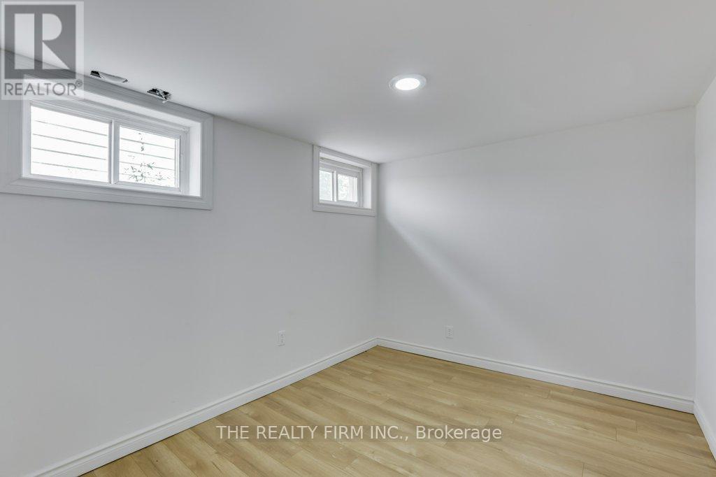 520 Highbury Avenue N, London East, Ontario  N5W 4K7 - Photo 25 - X12366124
