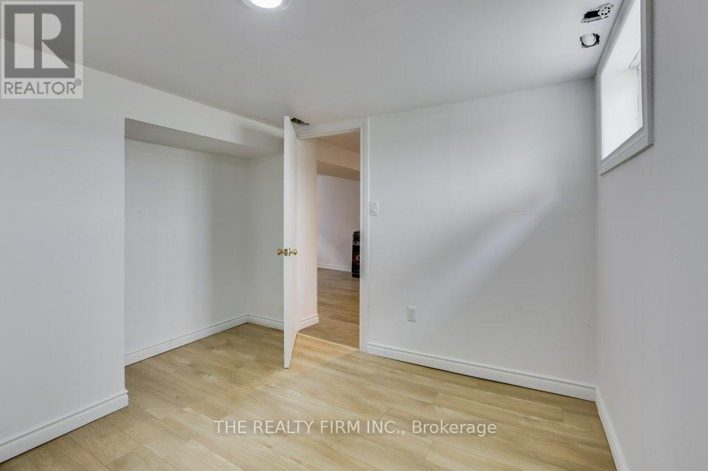 520 Highbury Avenue N, London East, Ontario  N5W 4K7 - Photo 27 - X12366124