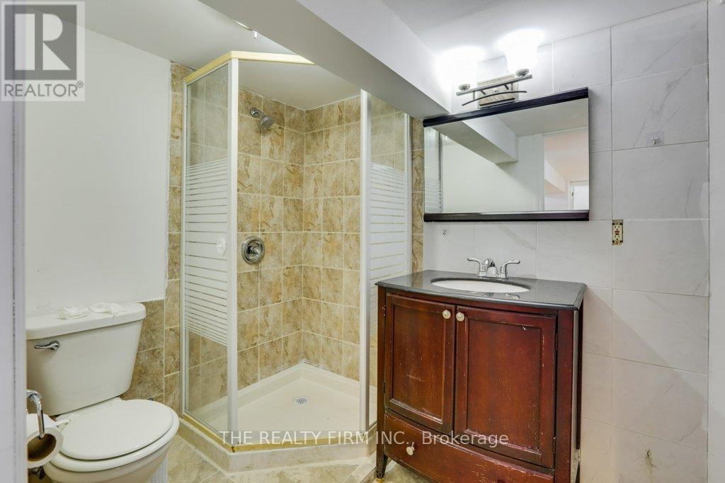 520 Highbury Avenue N, London East, Ontario  N5W 4K7 - Photo 31 - X12366124