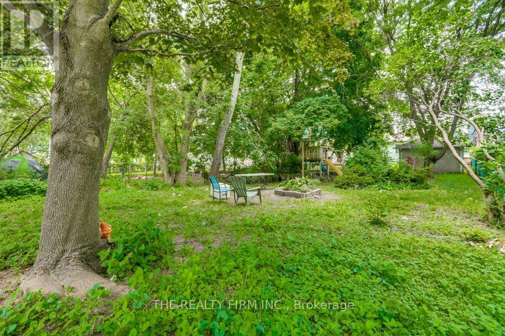 520 Highbury Avenue N, London East, Ontario  N5W 4K7 - Photo 40 - X12366124