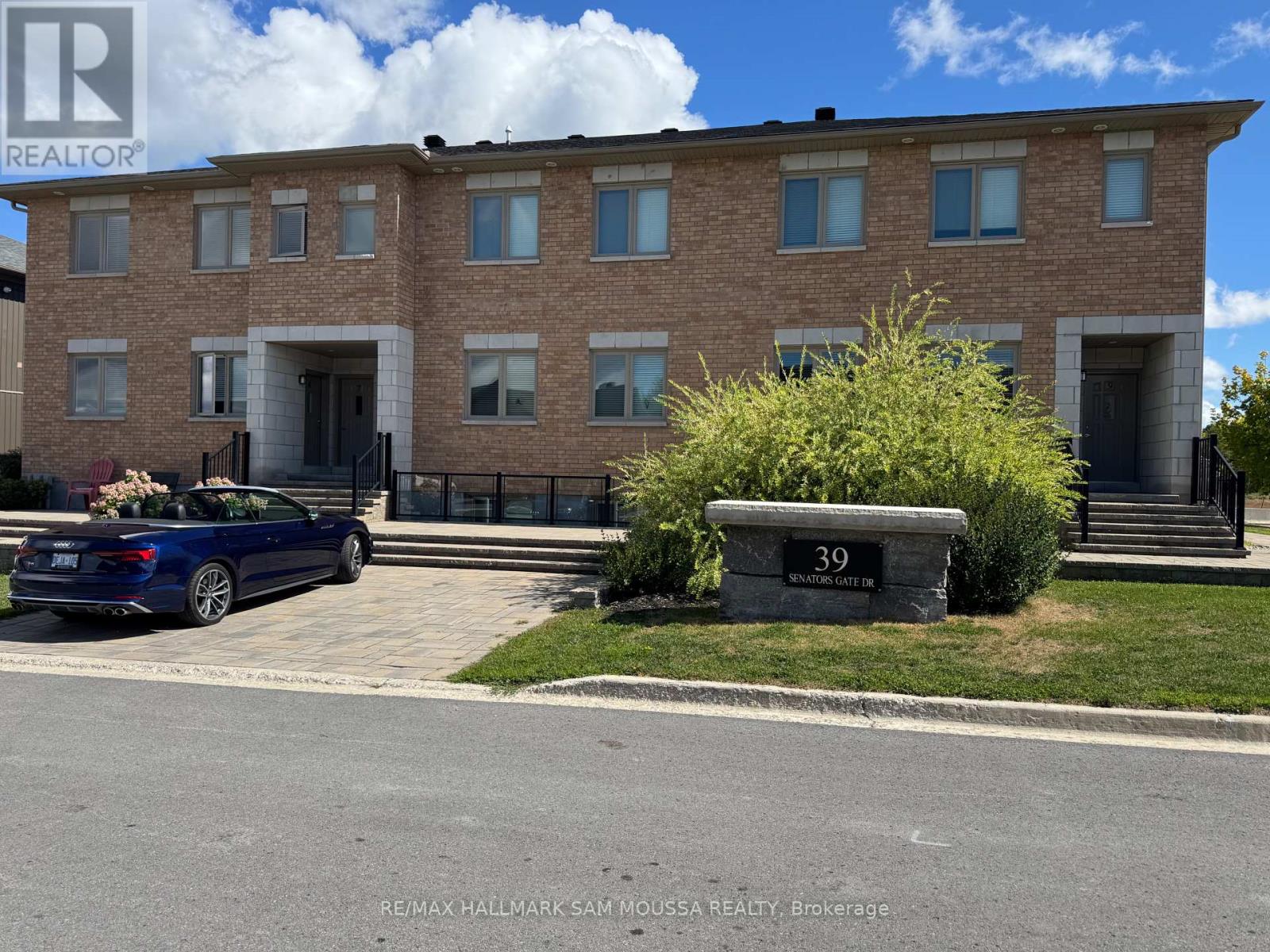 6 - 39 SENATORS GATE DRIVE, Perth, Ontario