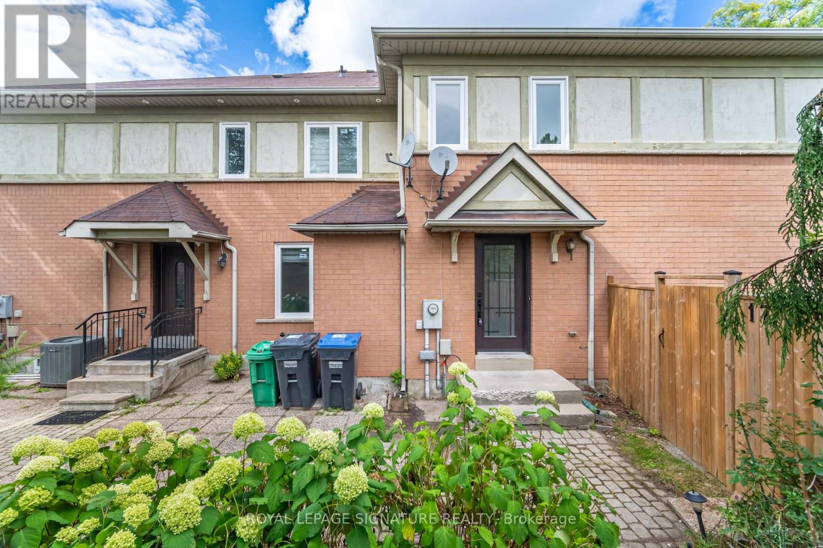17 QUAIL FEATHER CRESCENT, Brampton, Ontario