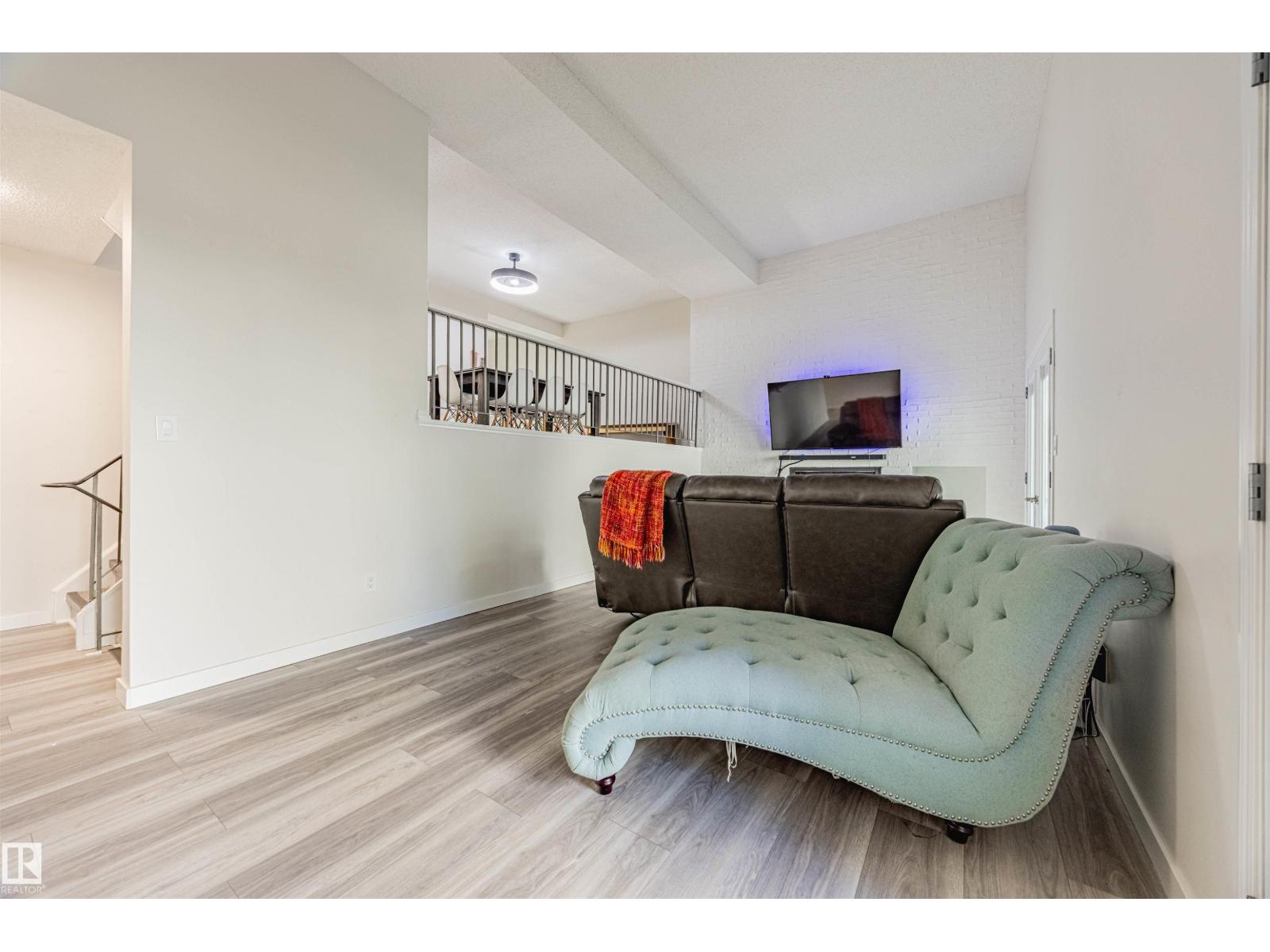 3044 108 St Nw, Edmonton, Alberta  T6J 3S6 - Photo 11 - E4454810