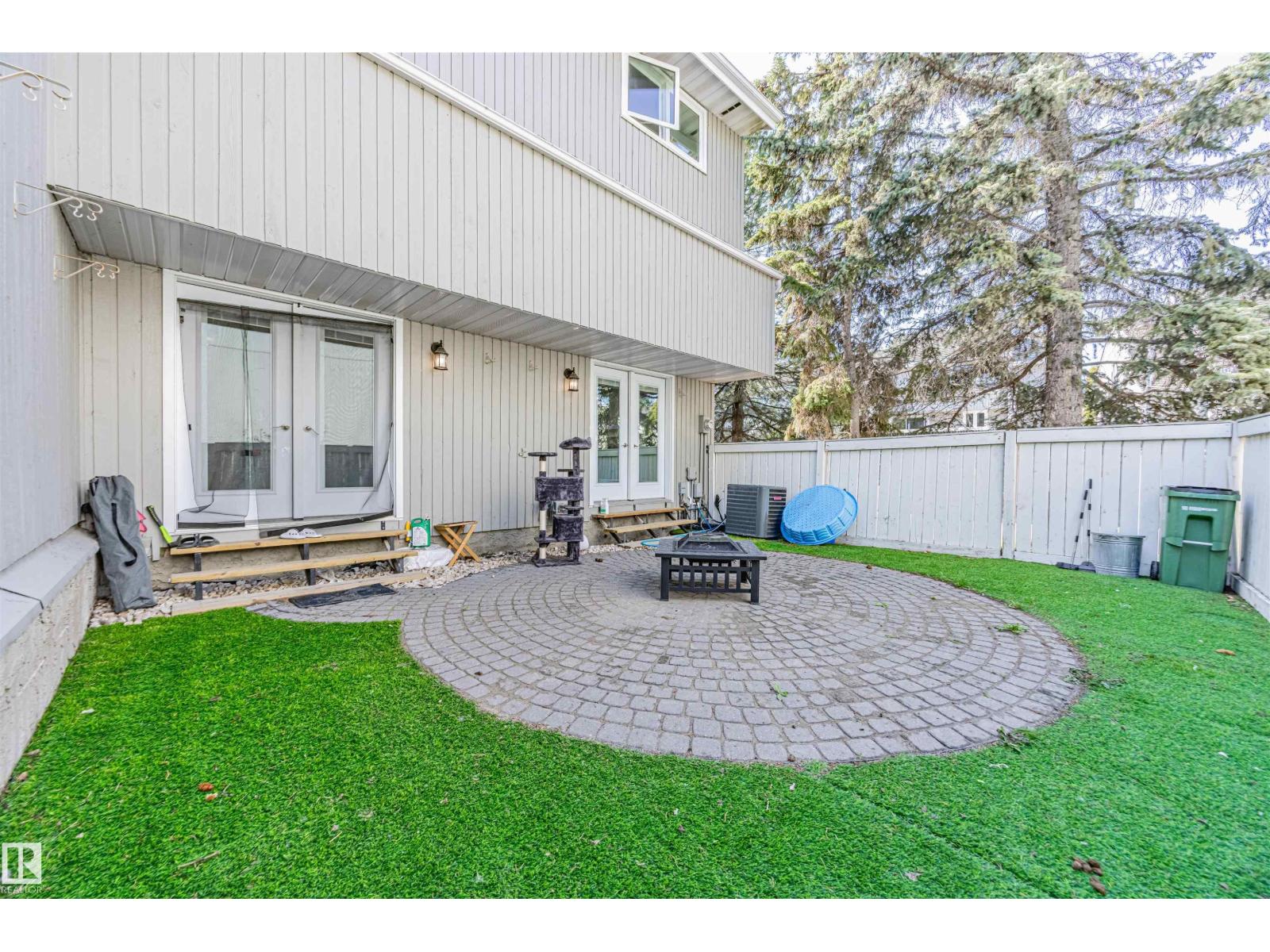 3044 108 St Nw, Edmonton, Alberta  T6J 3S6 - Photo 2 - E4454810