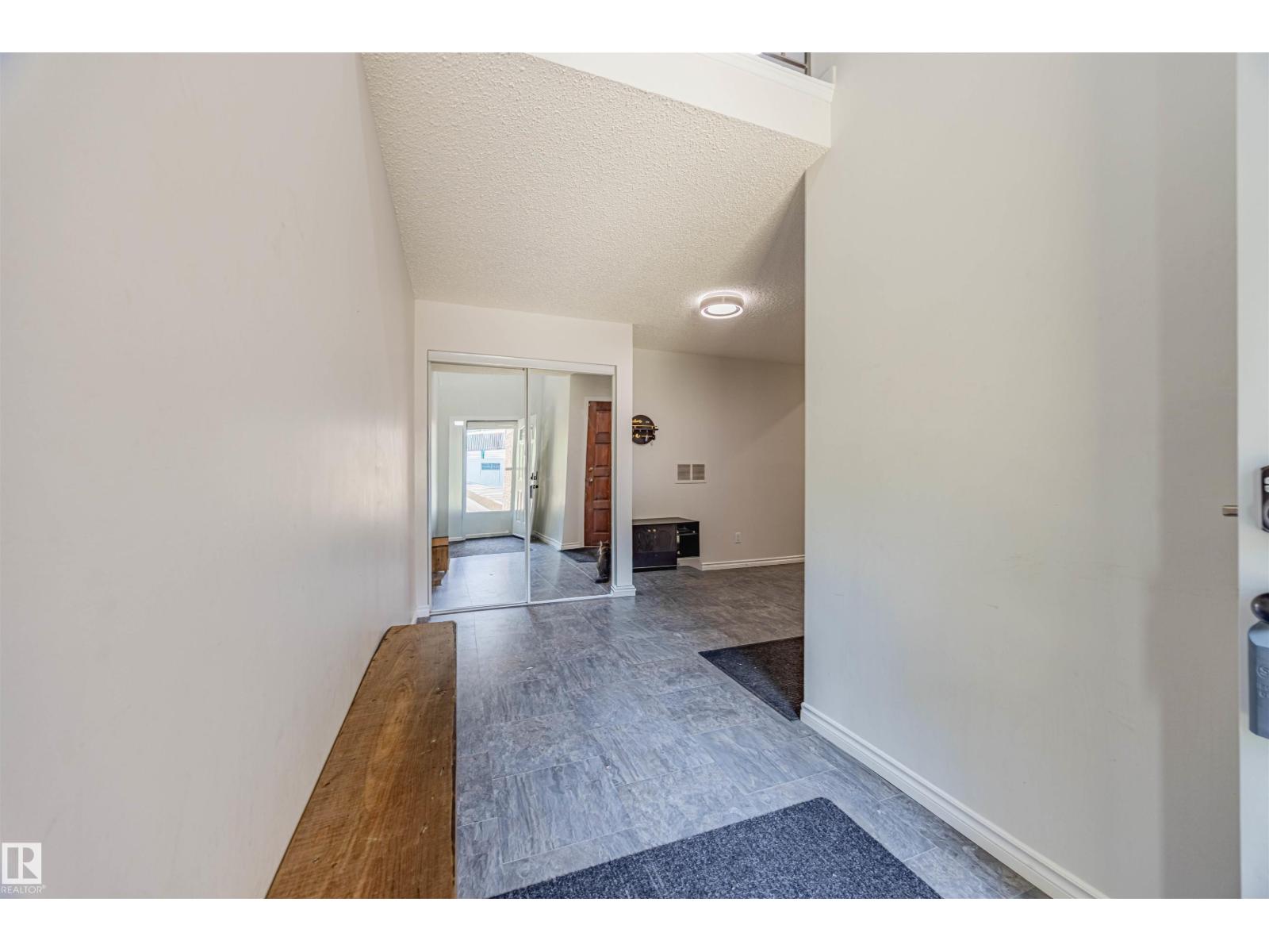 3044 108 St Nw, Edmonton, Alberta  T6J 3S6 - Photo 4 - E4454810
