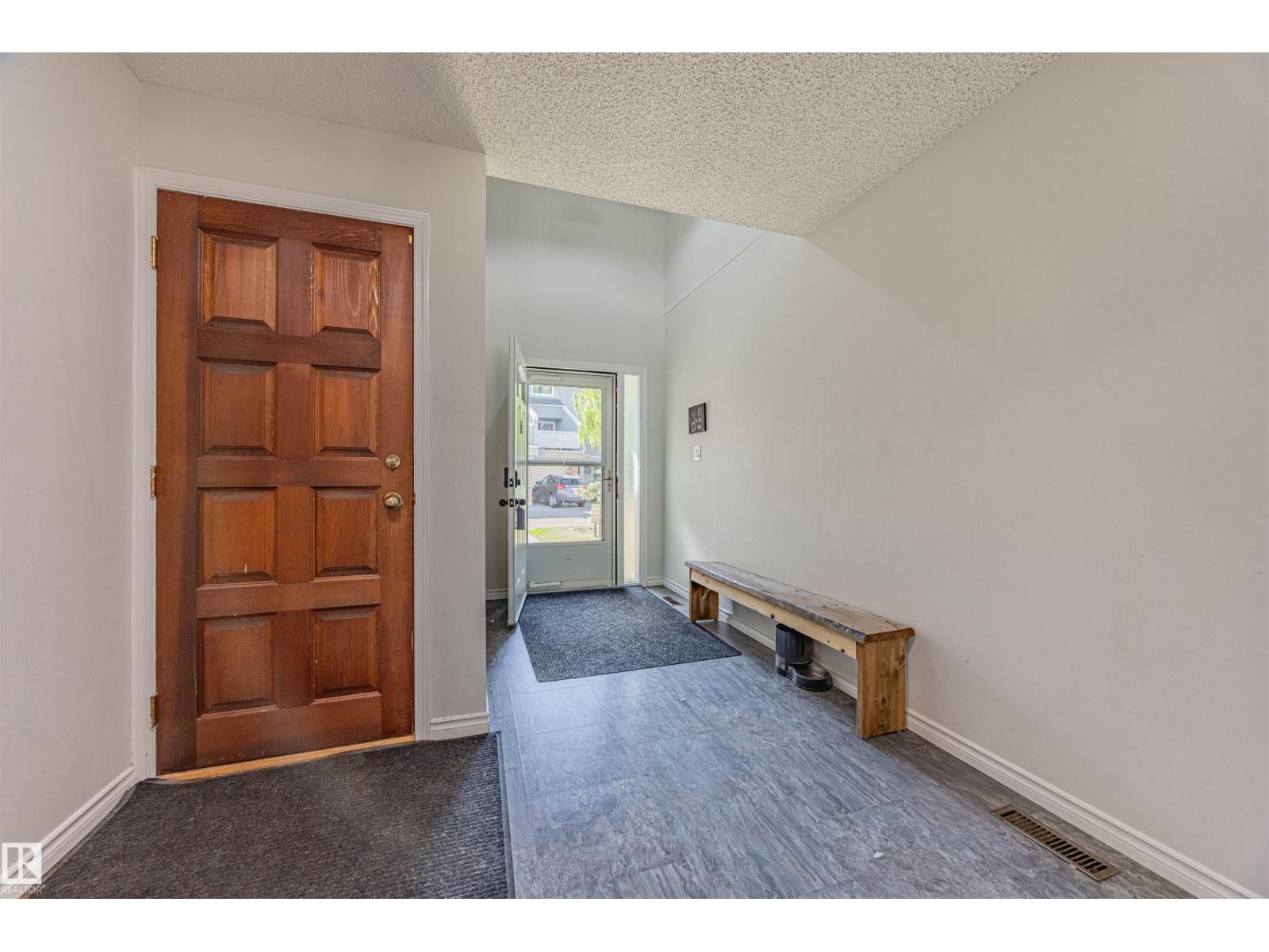 3044 108 St Nw, Edmonton, Alberta  T6J 3S6 - Photo 5 - E4454810