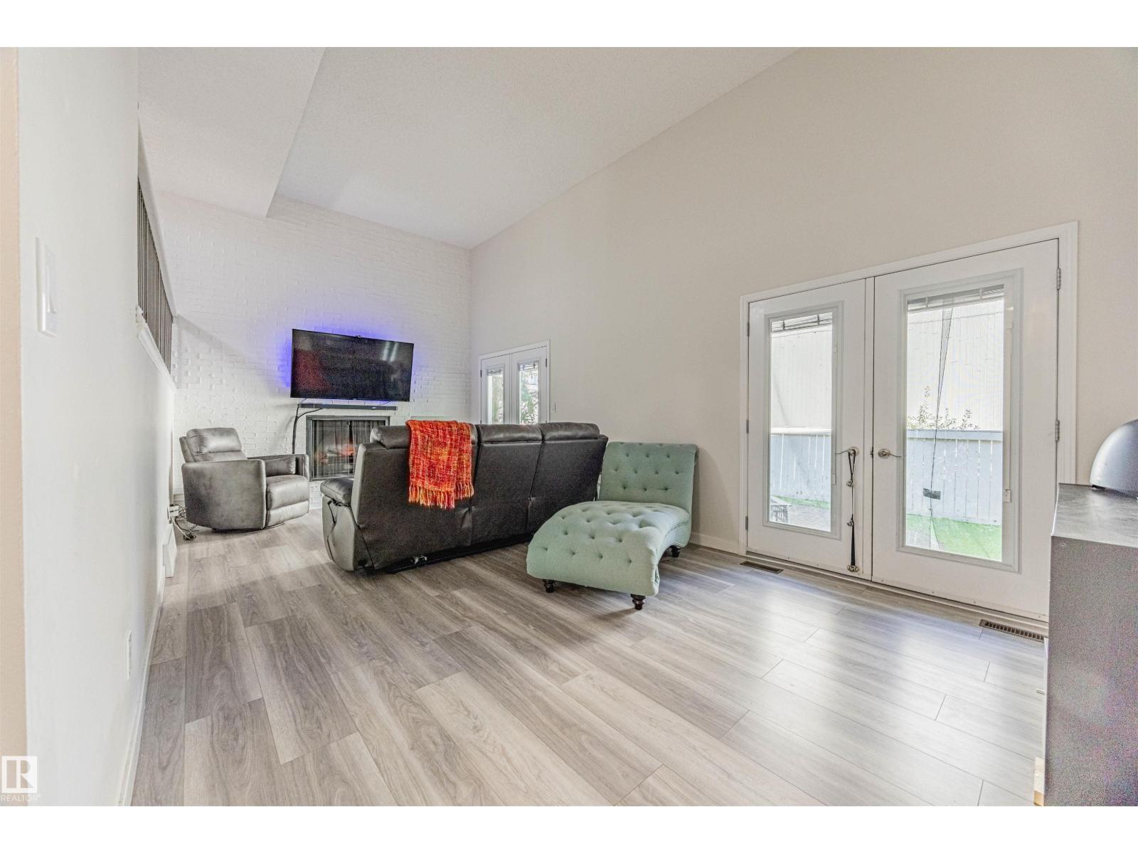 3044 108 St Nw, Edmonton, Alberta  T6J 3S6 - Photo 9 - E4454810