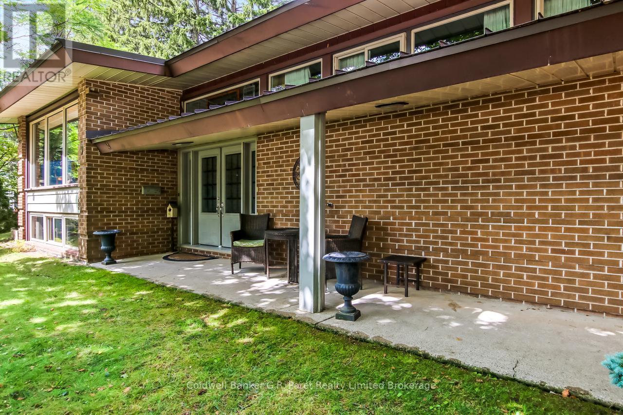 7 & 9 Lisgar Court, Tillsonburg, Ontario  N4G 1N6 - Photo 3 - X12366135