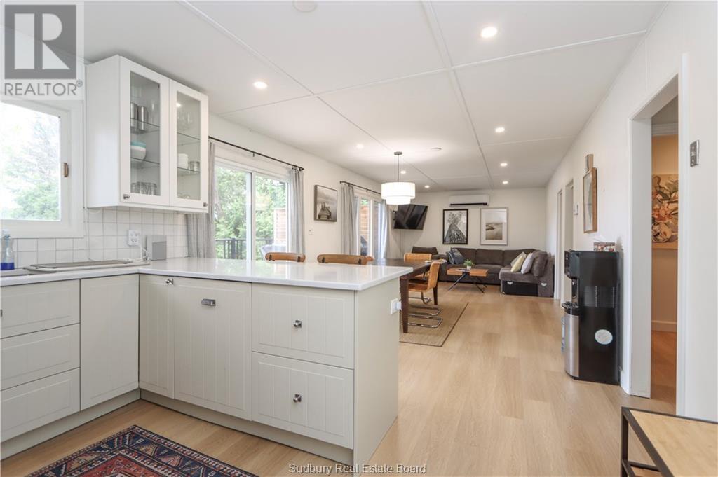 1076 Moxam Landing Road, Sudbury, Ontario  P3Y 1H9 - Photo 4 - 2124344