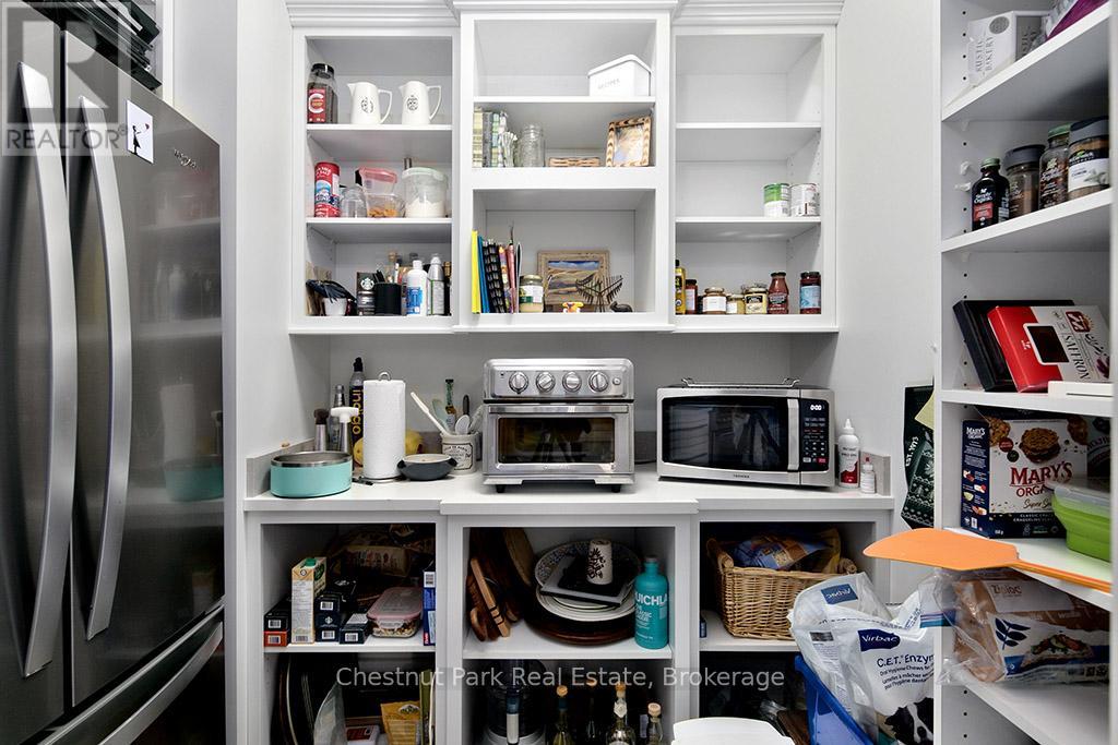 125 Fulton Street, Blue Mountains, Ontario  N0H 1J0 - Photo 13 - X12294450