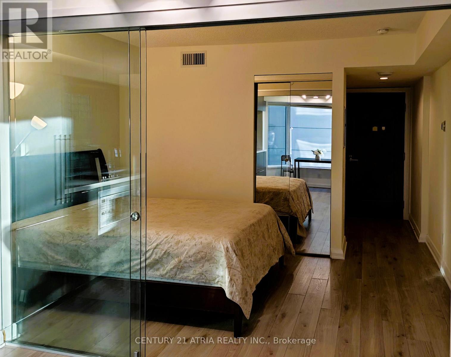 605 - 155 Yorkville Avenue, Toronto, Ontario  M5R 0B4 - Photo 6 - C12366067