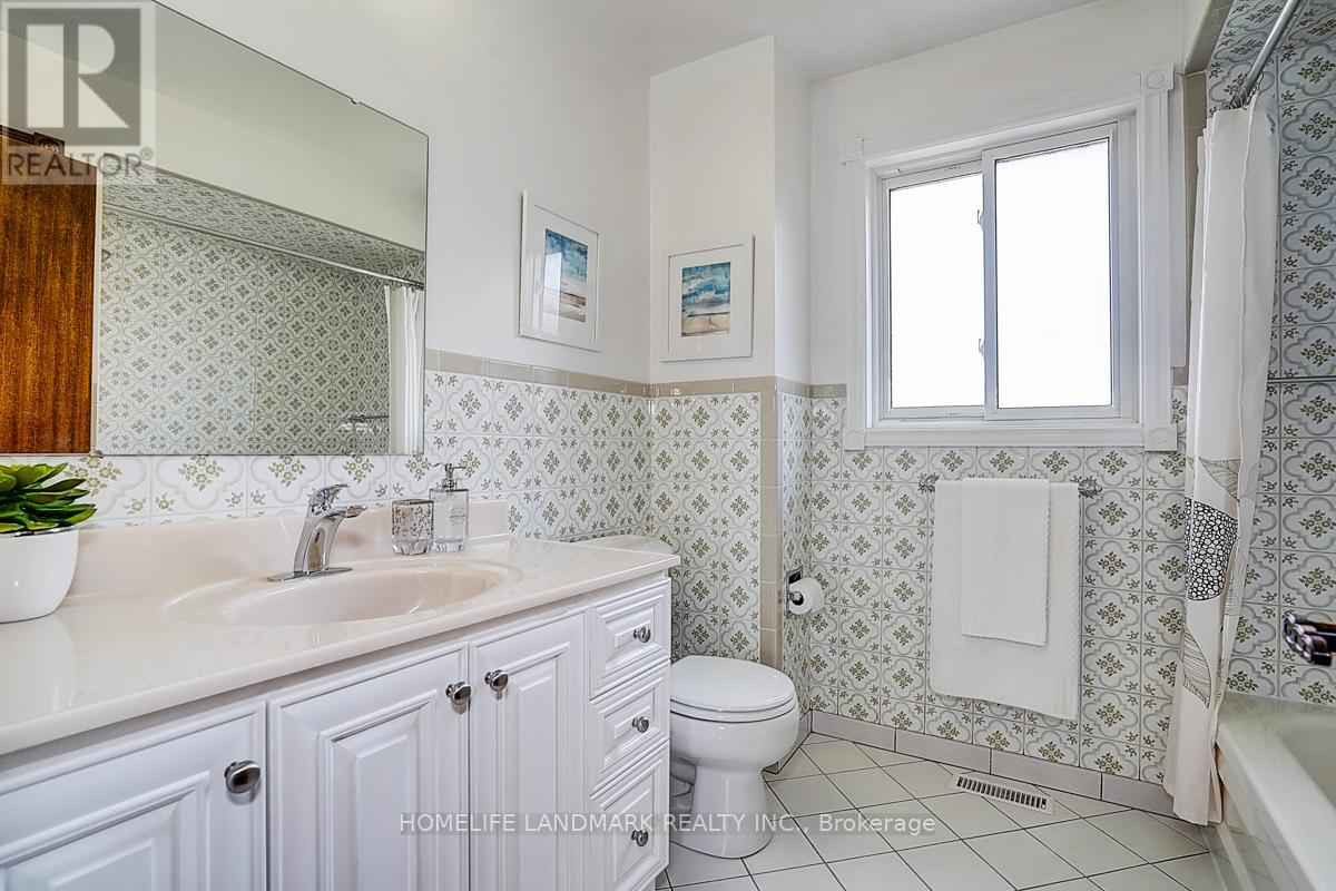61 Ellenhall Square, Toronto, Ontario  M1W 3B1 - Photo 23 - E12366073