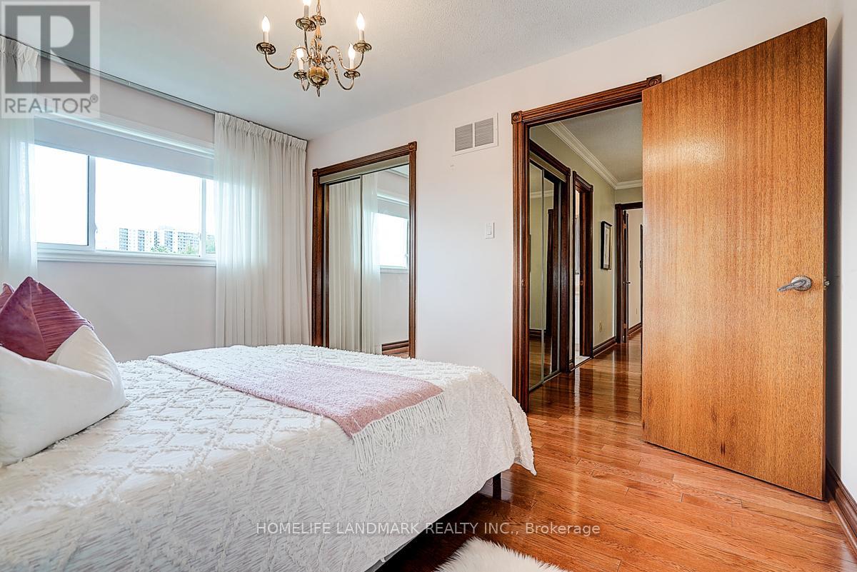 61 Ellenhall Square, Toronto, Ontario  M1W 3B1 - Photo 26 - E12366073