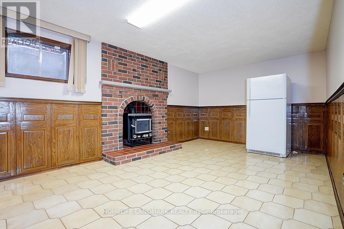 61 Ellenhall Square, Toronto, Ontario  M1W 3B1 - Photo 34 - E12366073