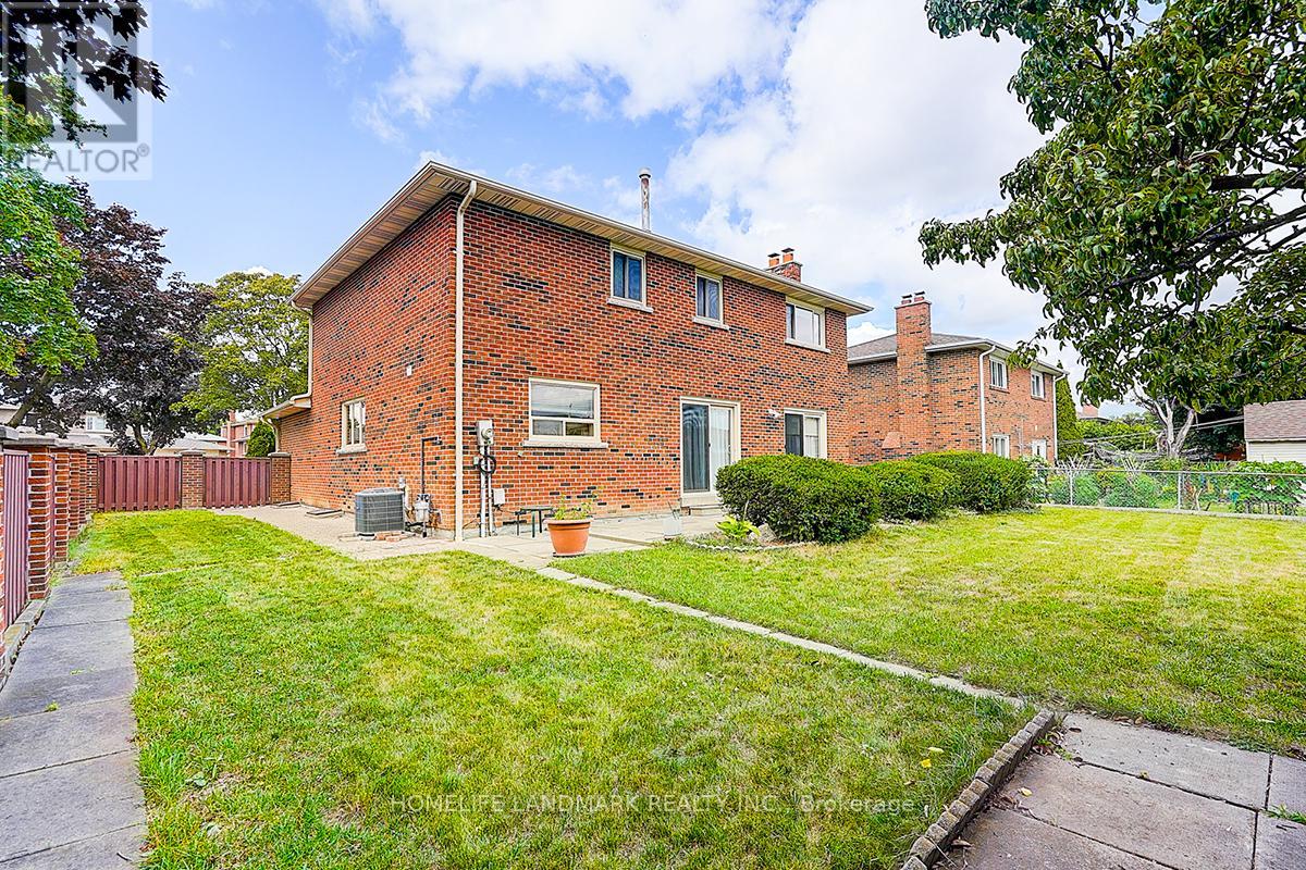 61 Ellenhall Square, Toronto, Ontario  M1W 3B1 - Photo 42 - E12366073