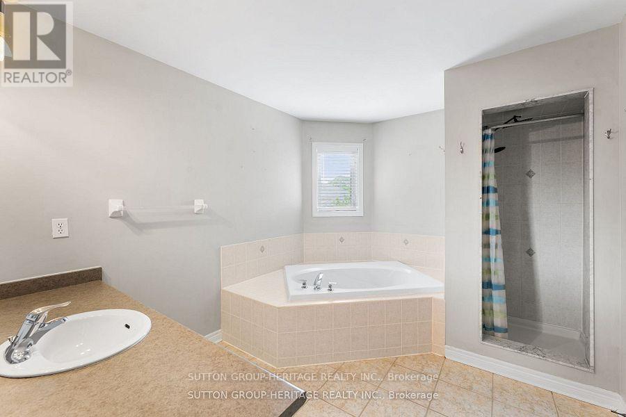 34 Ball Crescent, Whitby, Ontario  L1P 1W6 - Photo 20 - E12366143