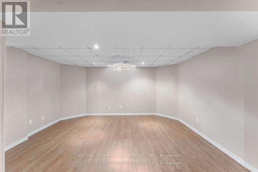 34 Ball Crescent, Whitby, Ontario  L1P 1W6 - Photo 33 - E12366143