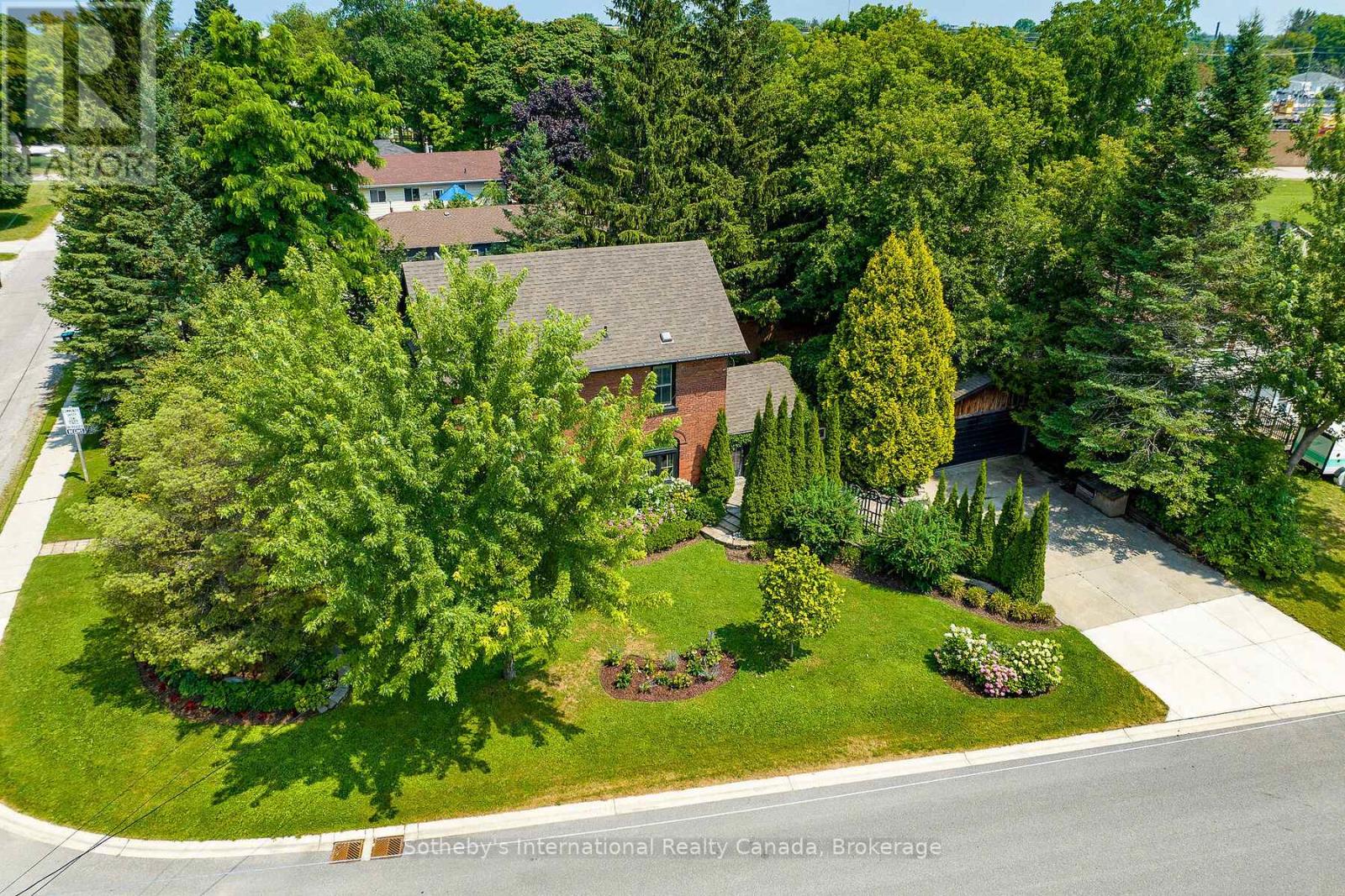 2 Erie Street, Collingwood, Ontario  L9Y 1P4 - Photo 5 - S12366160