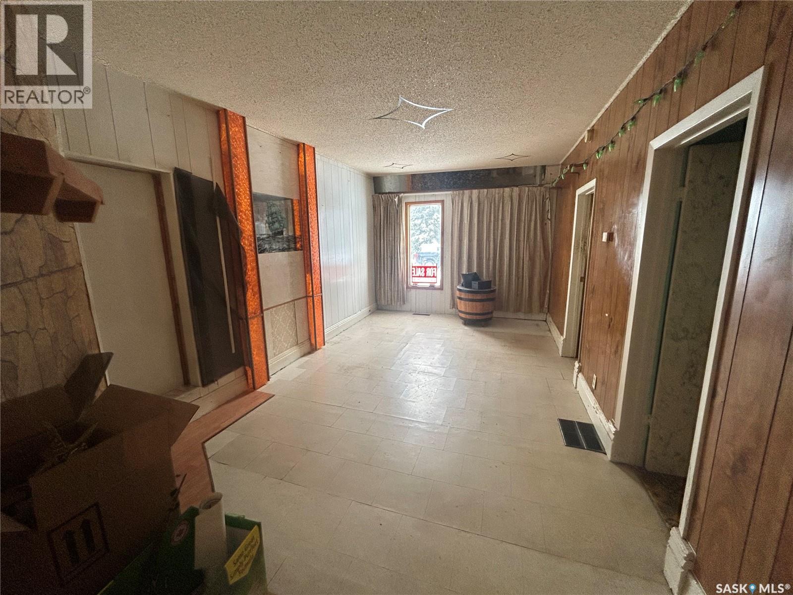 802 Athabaska Avenue, Grenfell, Saskatchewan  S0G 2B0 - Photo 9 - SK990315