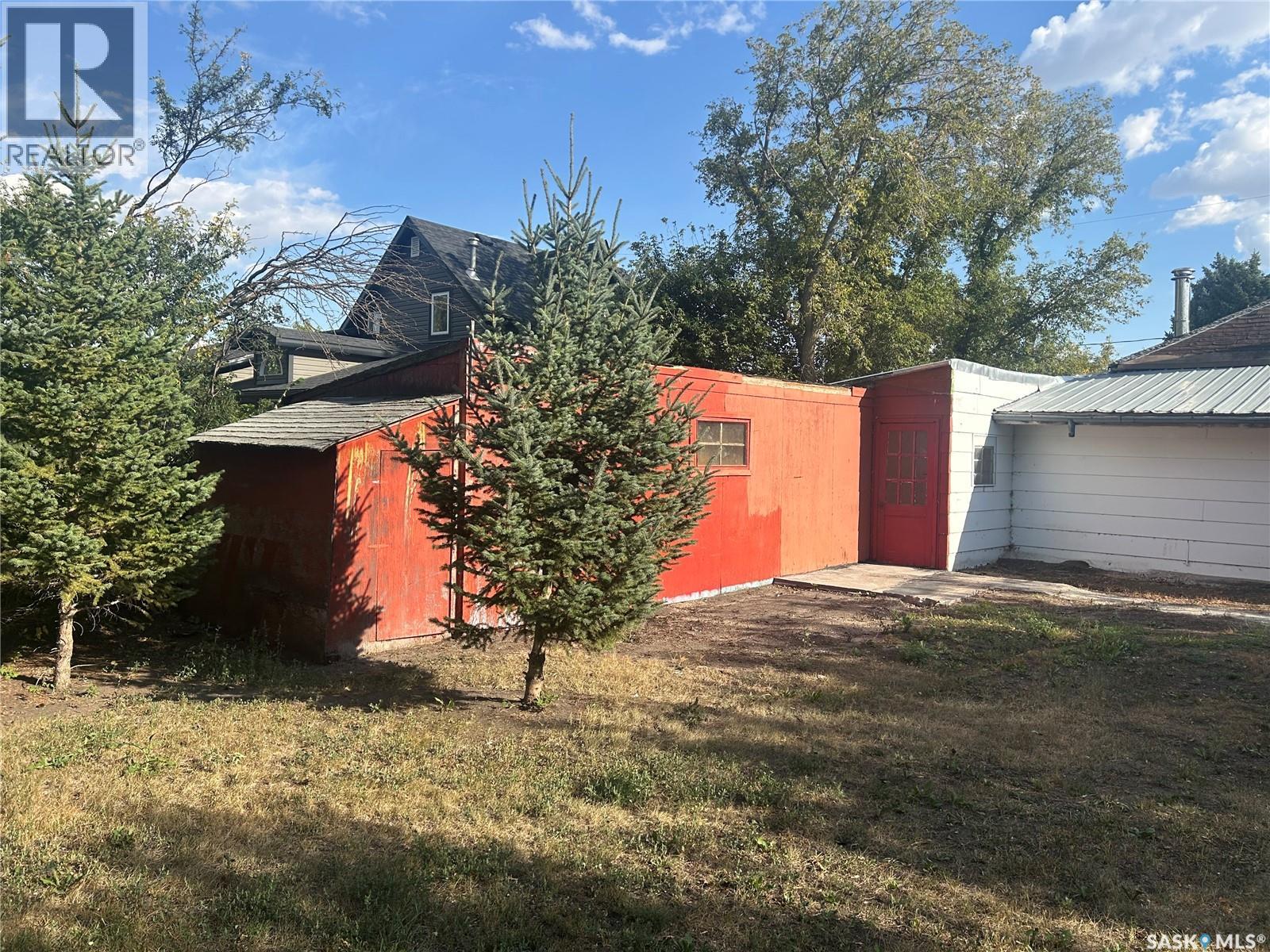 802 Athabaska Avenue, Grenfell, Saskatchewan  S0G 2B0 - Photo 4 - SK990315