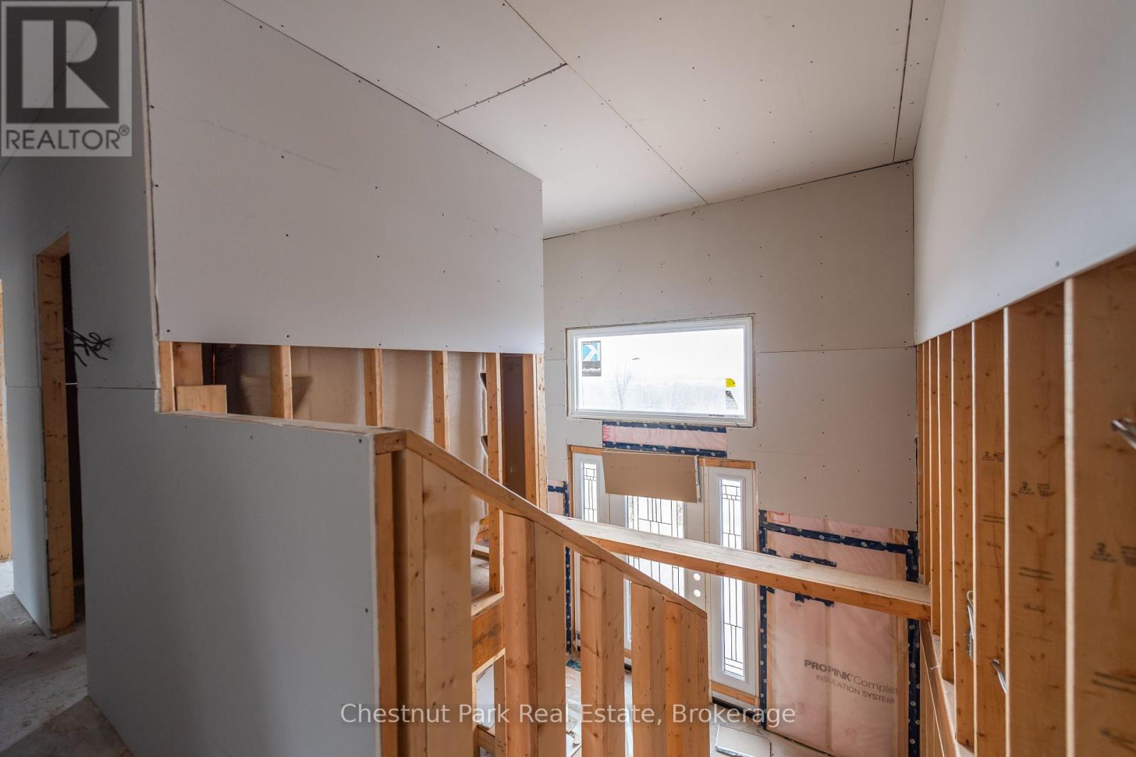 452 Surrey Drive, North Bay, Ontario  P1C 1E7 - Photo 13 - X12366181