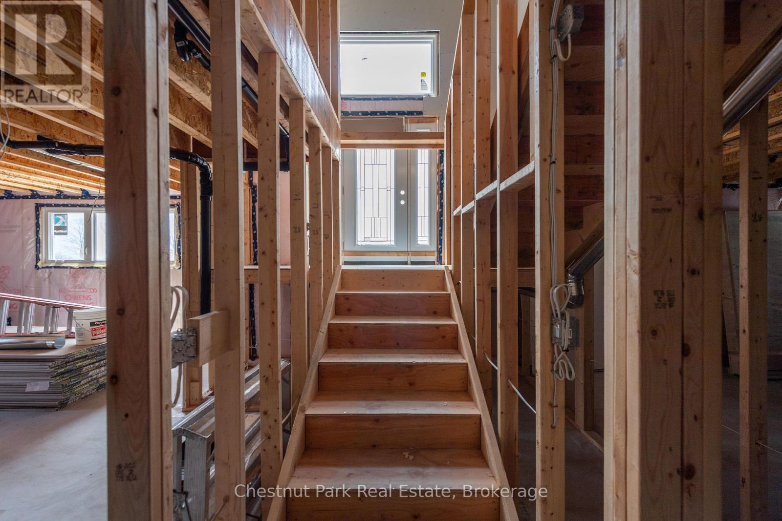 452 Surrey Drive, North Bay, Ontario  P1C 1E7 - Photo 18 - X12366181