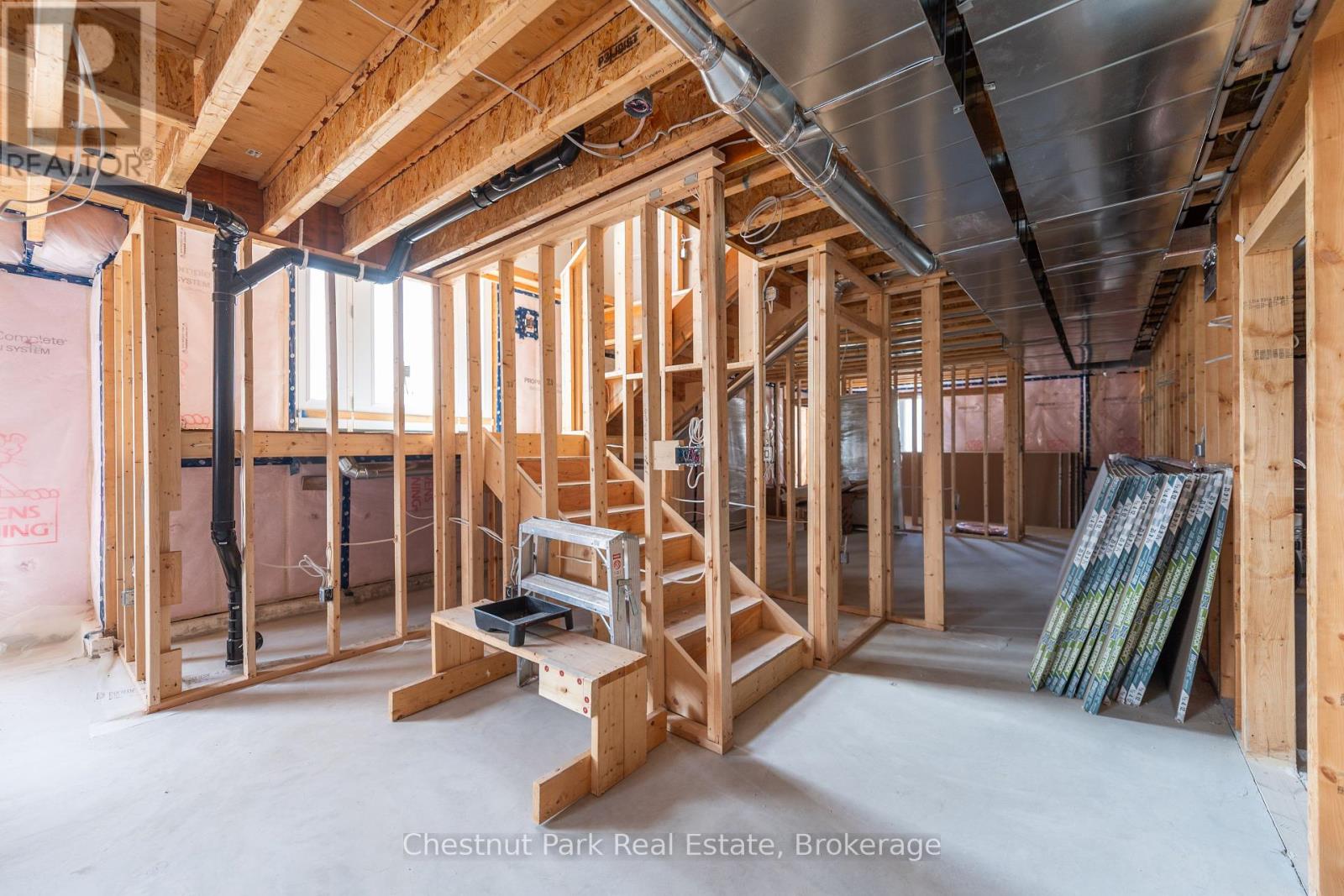 452 Surrey Drive, North Bay, Ontario  P1C 1E7 - Photo 20 - X12366181