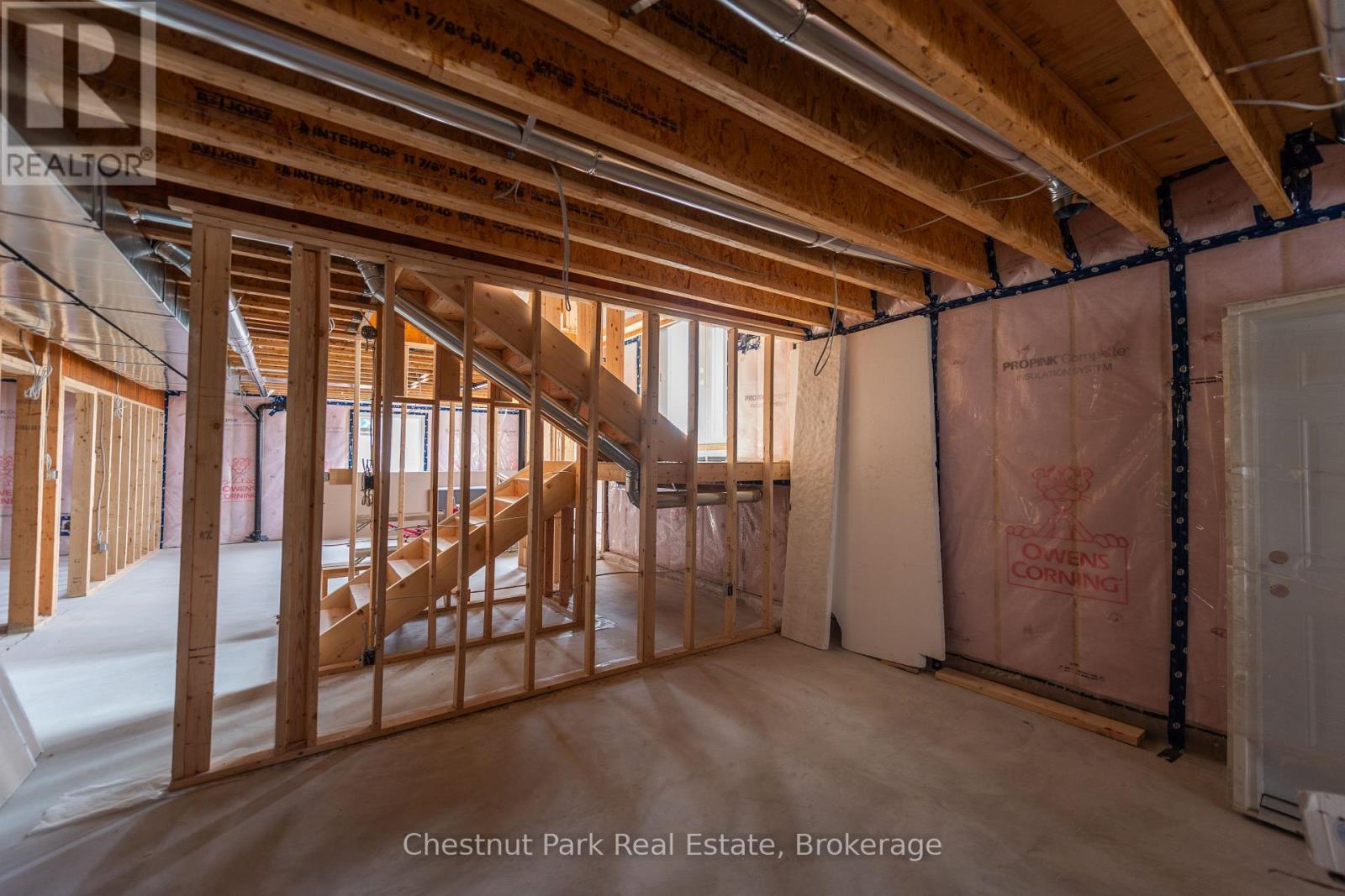 452 Surrey Drive, North Bay, Ontario  P1C 1E7 - Photo 23 - X12366181