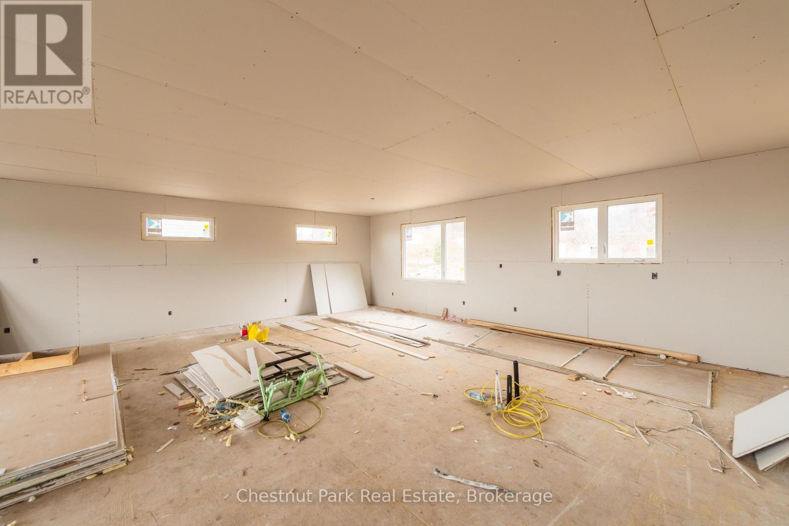 452 Surrey Drive, North Bay, Ontario  P1C 1E7 - Photo 39 - X12366181