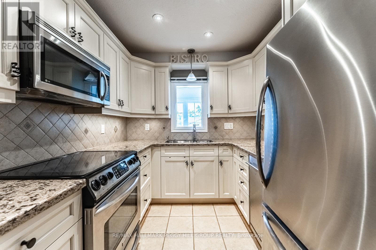 7 - 222 Steel Street, Barrie, Ontario  L4M 2G9 - Photo 3 - S12366035