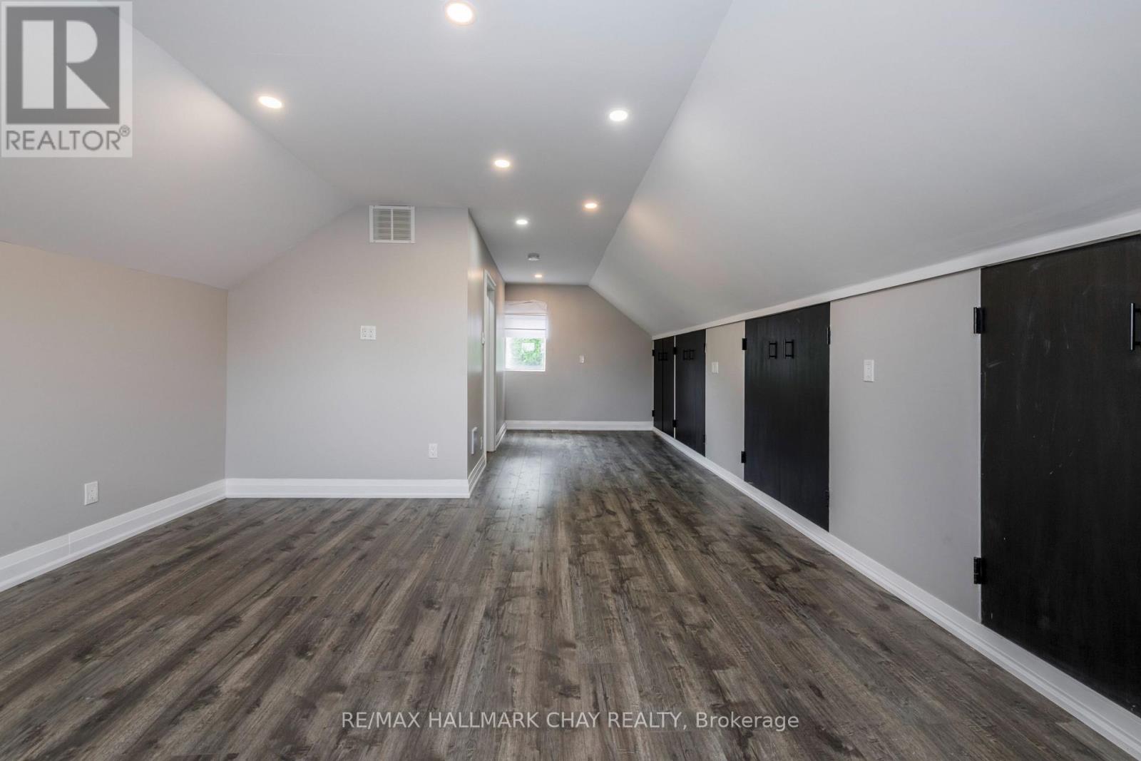 223 Laclie Street, Orillia, Ontario  L3V 4N5 - Photo 14 - S12366114