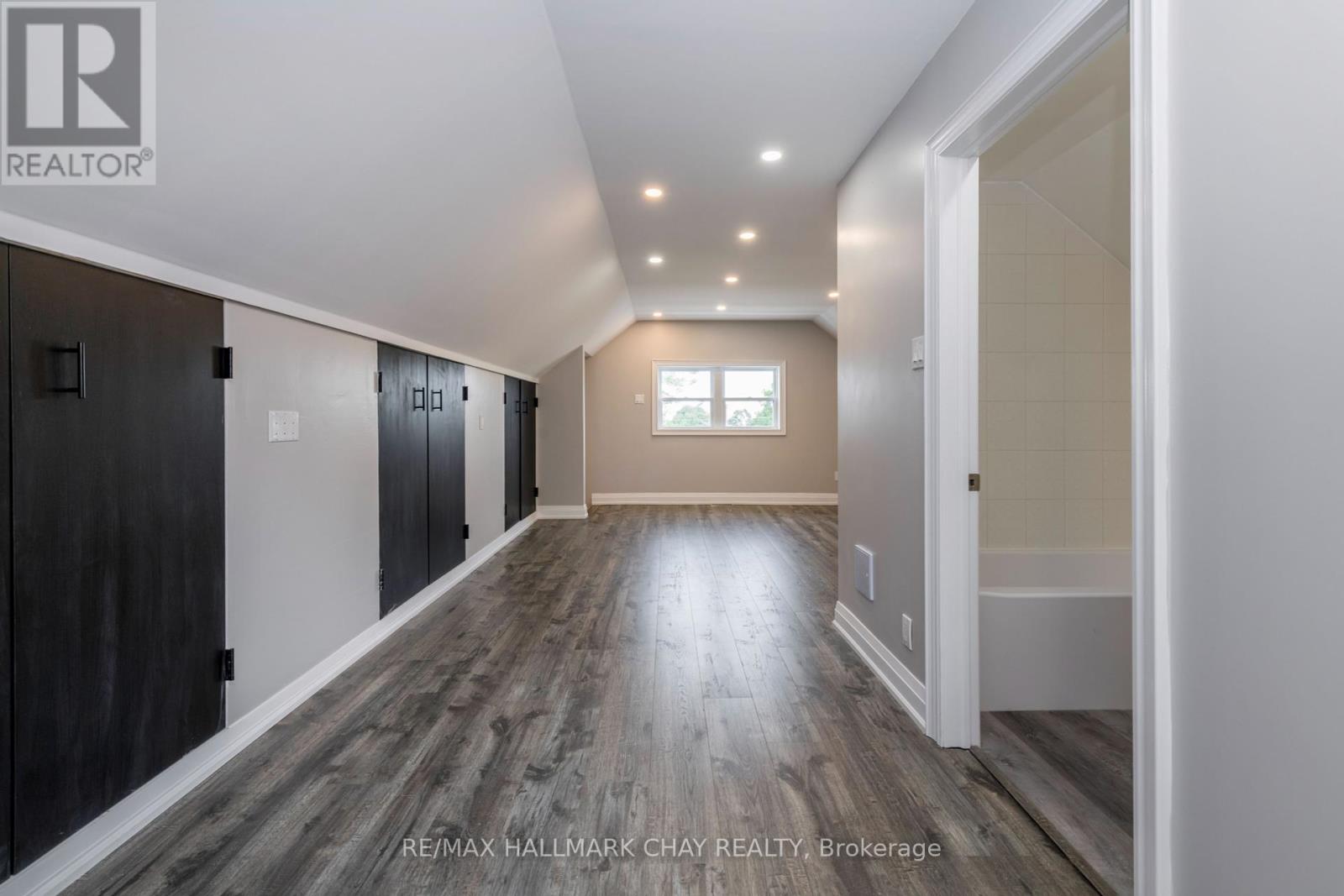 223 Laclie Street, Orillia, Ontario  L3V 4N5 - Photo 15 - S12366114