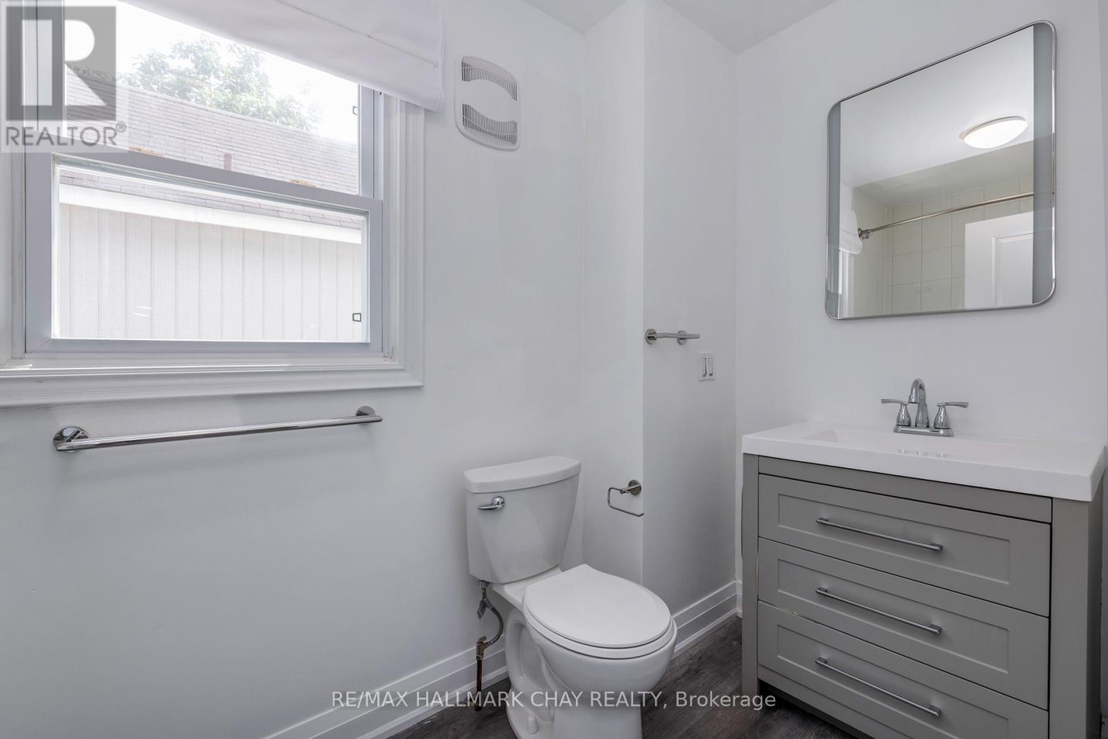 223 Laclie Street, Orillia, Ontario  L3V 4N5 - Photo 5 - S12366114