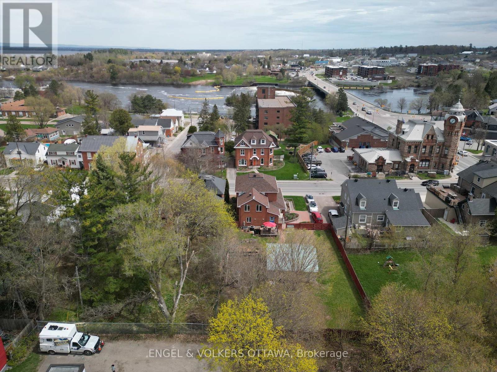 190 John Street N, Arnprior, Ontario  K7S 2N9 - Photo 45 - X12366205