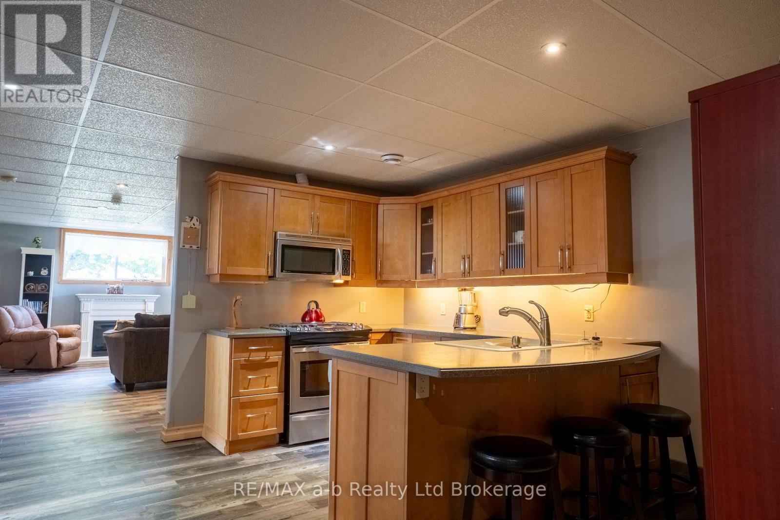 324500 Mount Elgin Road, South-West Oxford, Ontario  N0J 1N0 - Photo 23 - X12366216