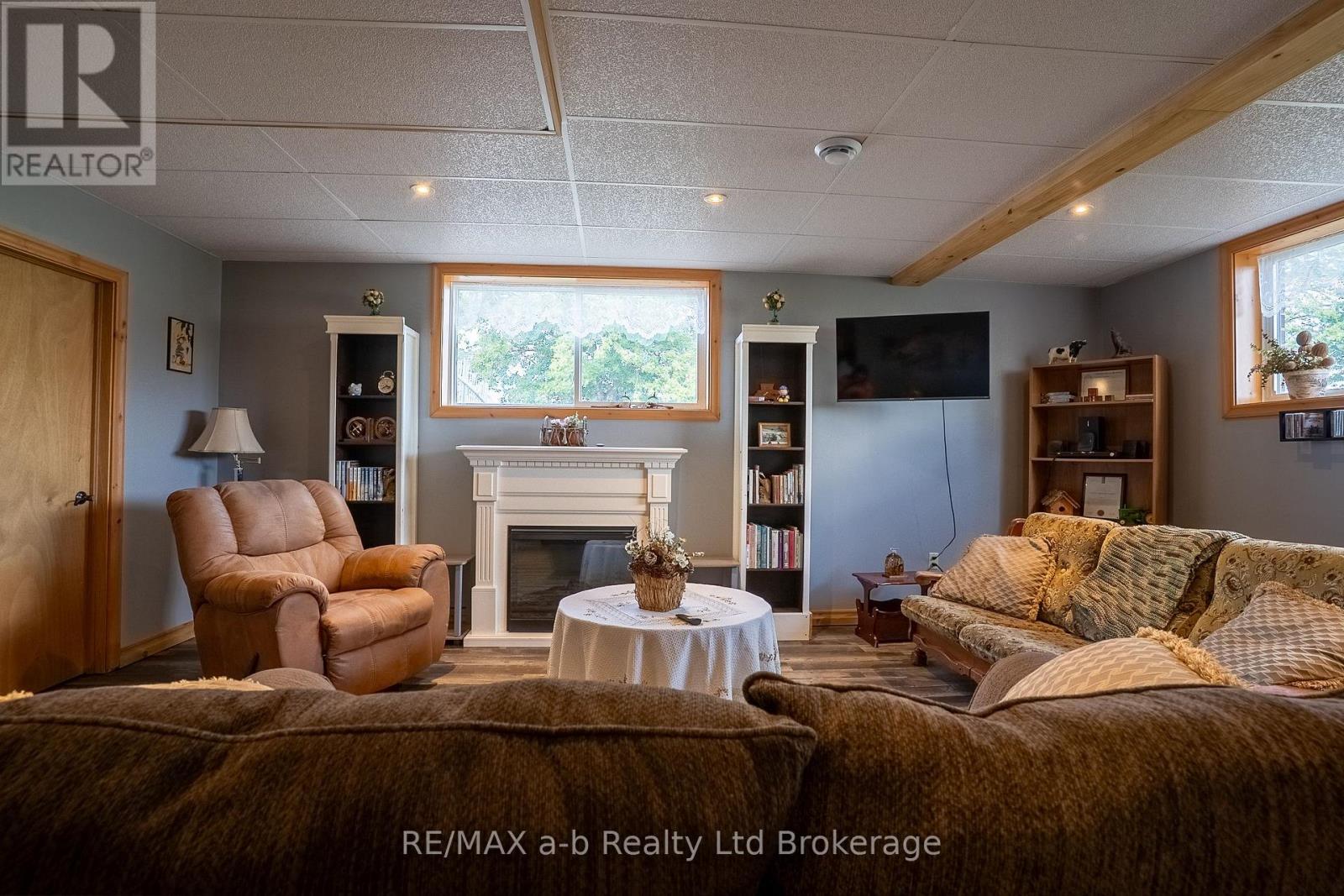 324500 Mount Elgin Road, South-West Oxford, Ontario  N0J 1N0 - Photo 24 - X12366216