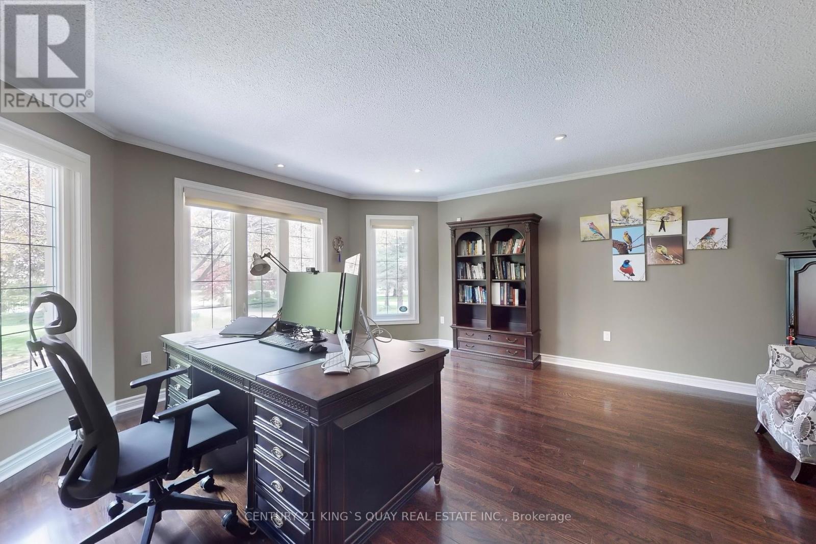 110 Crawford Crescent, Milton (Campbellville), Ontario  L0P 1B0 - Photo 19 - W12366052