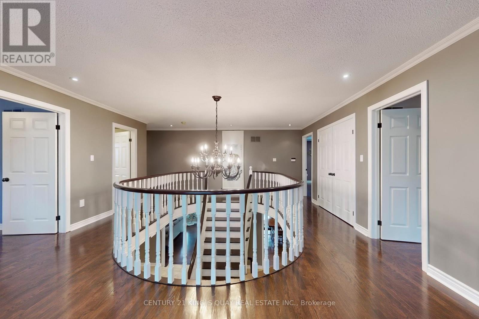 110 Crawford Crescent, Milton (Campbellville), Ontario  L0P 1B0 - Photo 24 - W12366052