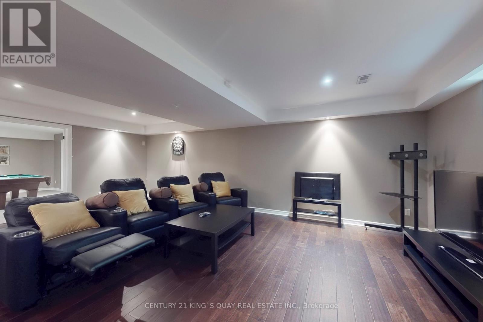 110 Crawford Crescent, Milton (Campbellville), Ontario  L0P 1B0 - Photo 36 - W12366052