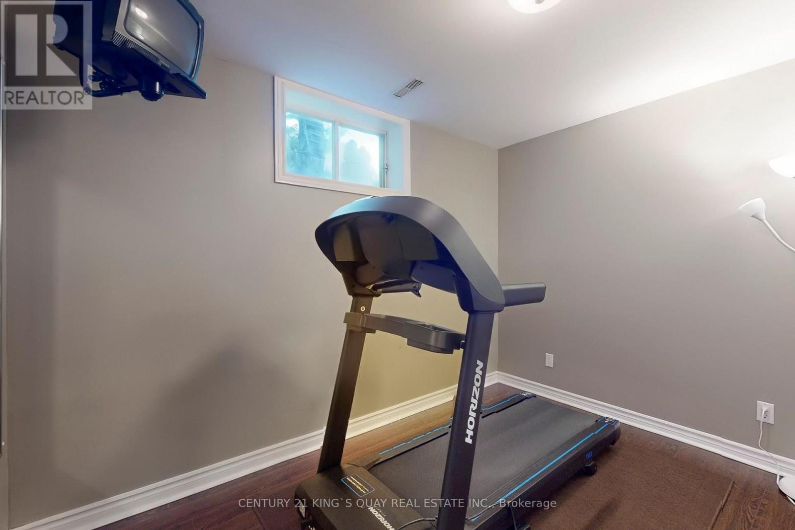 110 Crawford Crescent, Milton (Campbellville), Ontario  L0P 1B0 - Photo 39 - W12366052