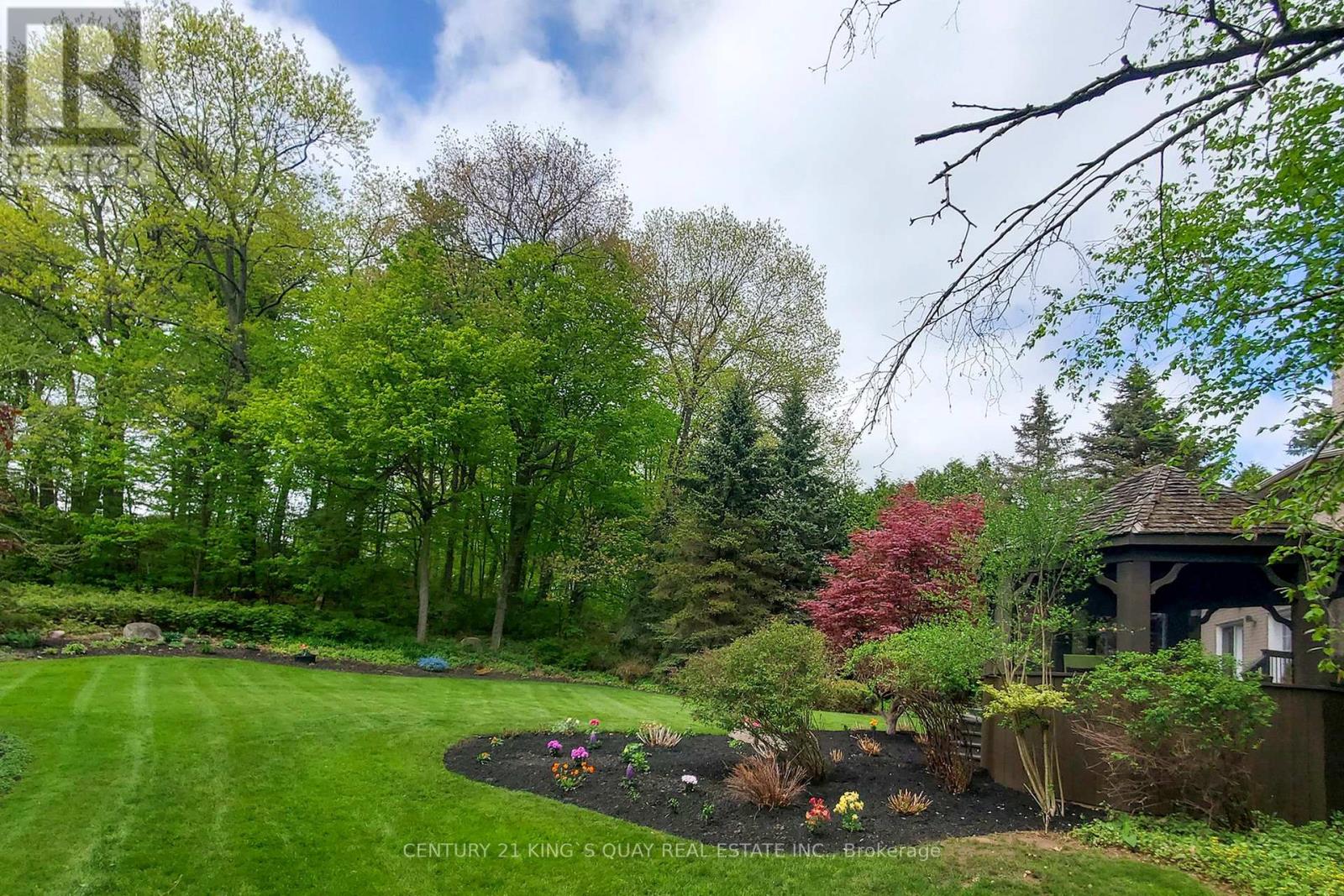 110 Crawford Crescent, Milton (Campbellville), Ontario  L0P 1B0 - Photo 45 - W12366052