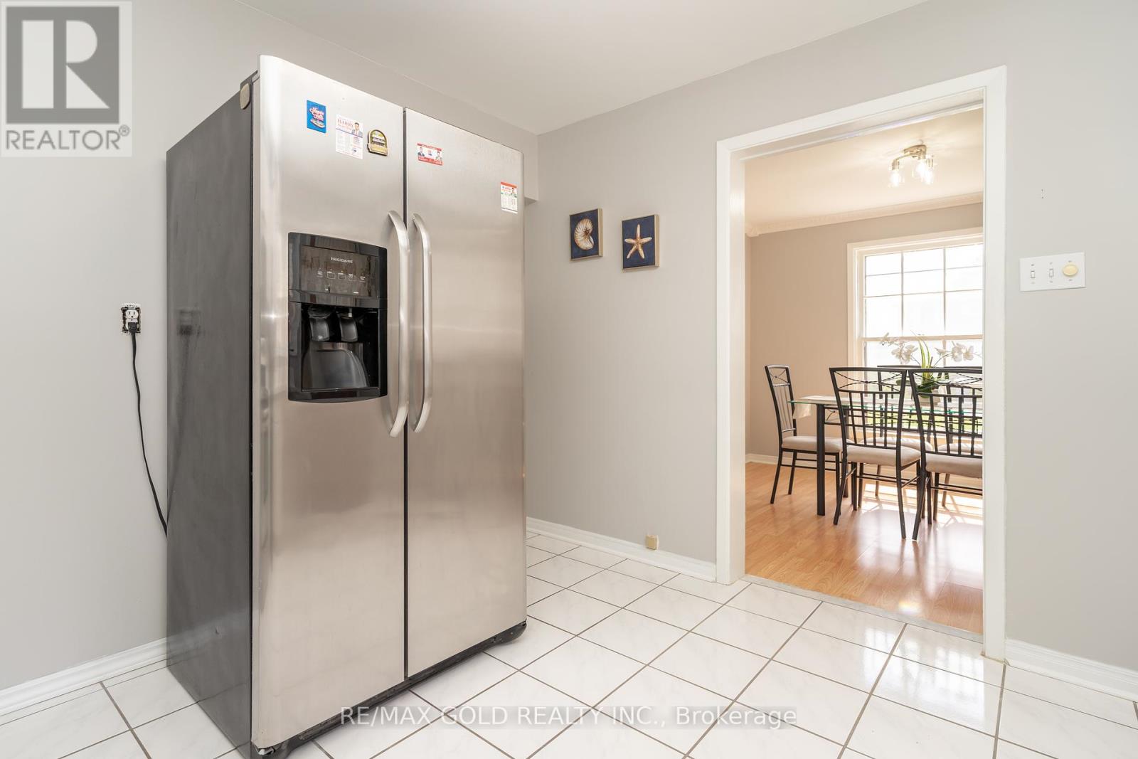 66 Danesbury Crescent, Brampton, Ontario  L6T 1T3 - Photo 18 - W12366080