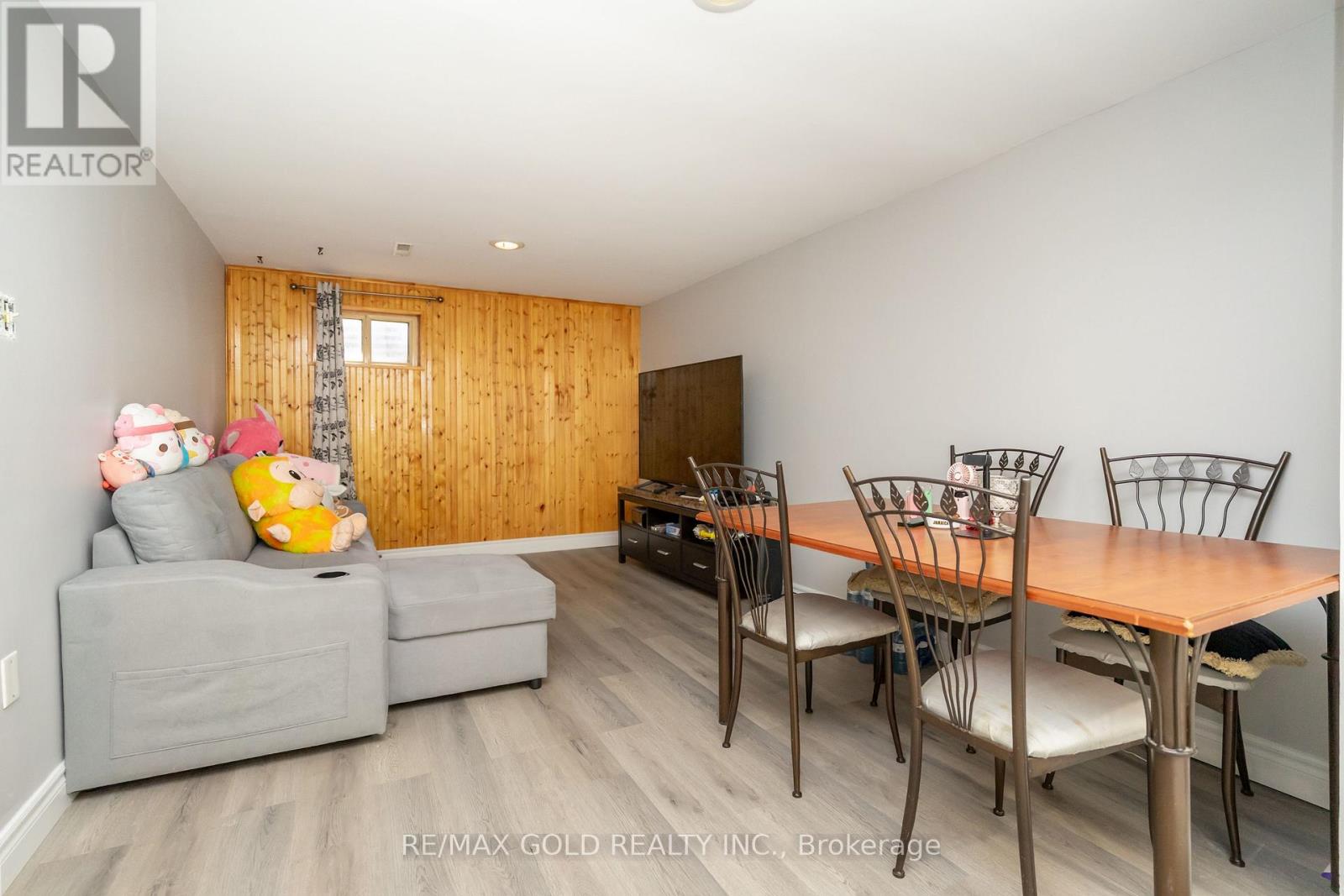 66 Danesbury Crescent, Brampton, Ontario  L6T 1T3 - Photo 34 - W12366080