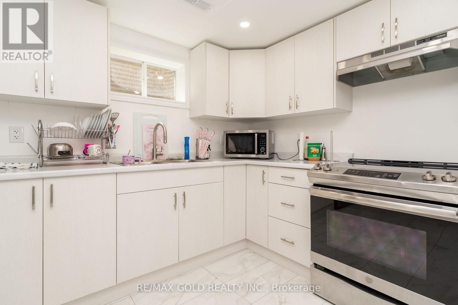 66 Danesbury Crescent, Brampton, Ontario  L6T 1T3 - Photo 37 - W12366080