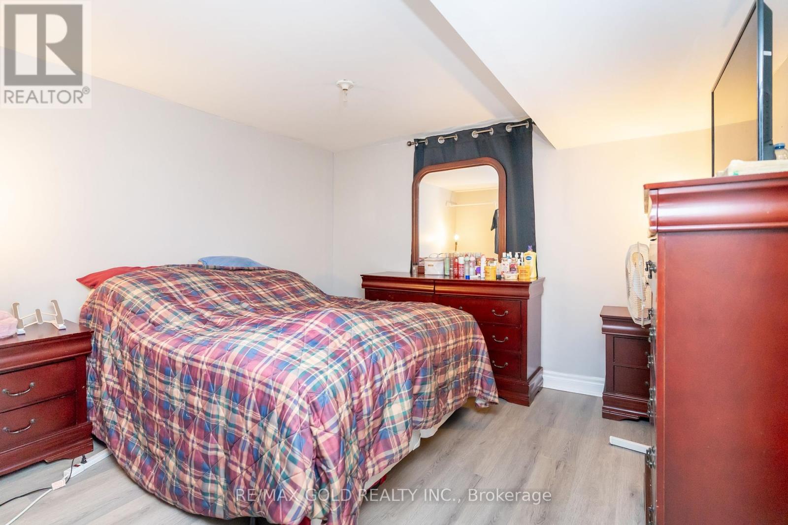 66 Danesbury Crescent, Brampton, Ontario  L6T 1T3 - Photo 38 - W12366080