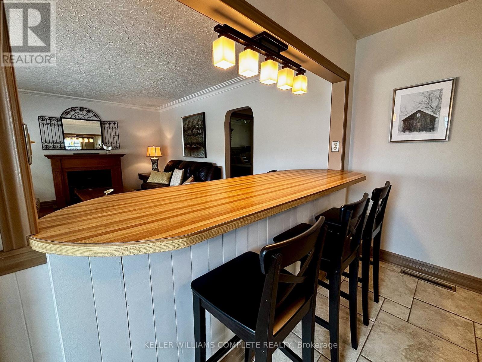 5533 Ontario Avenue, Niagara Falls, Ontario  L2E 3S4 - Photo 10 - X12366195
