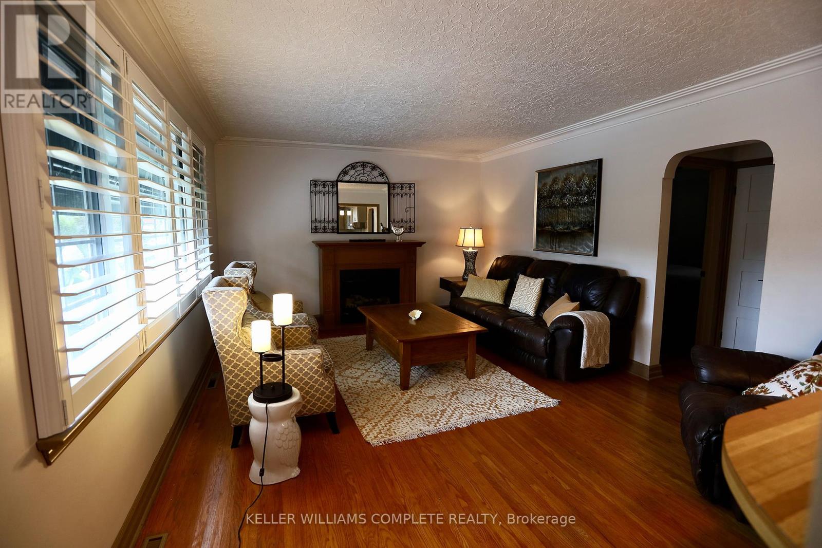 5533 Ontario Avenue, Niagara Falls, Ontario  L2E 3S4 - Photo 11 - X12366195