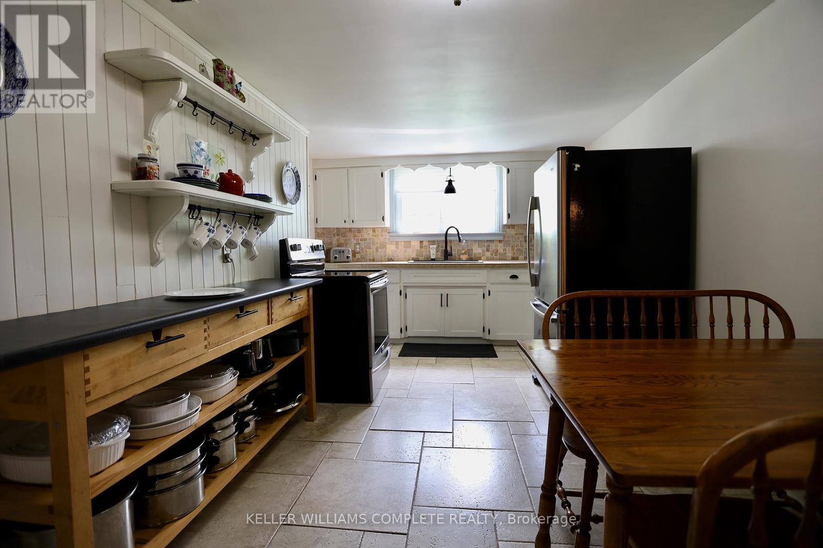5533 Ontario Avenue, Niagara Falls, Ontario  L2E 3S4 - Photo 25 - X12366195