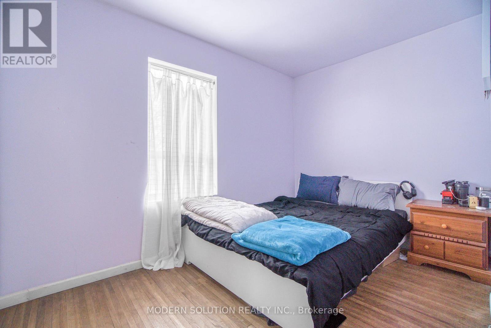 2 Rockwell Avenue, Toronto, Ontario  M6N 1N3 - Photo 23 - W12366109