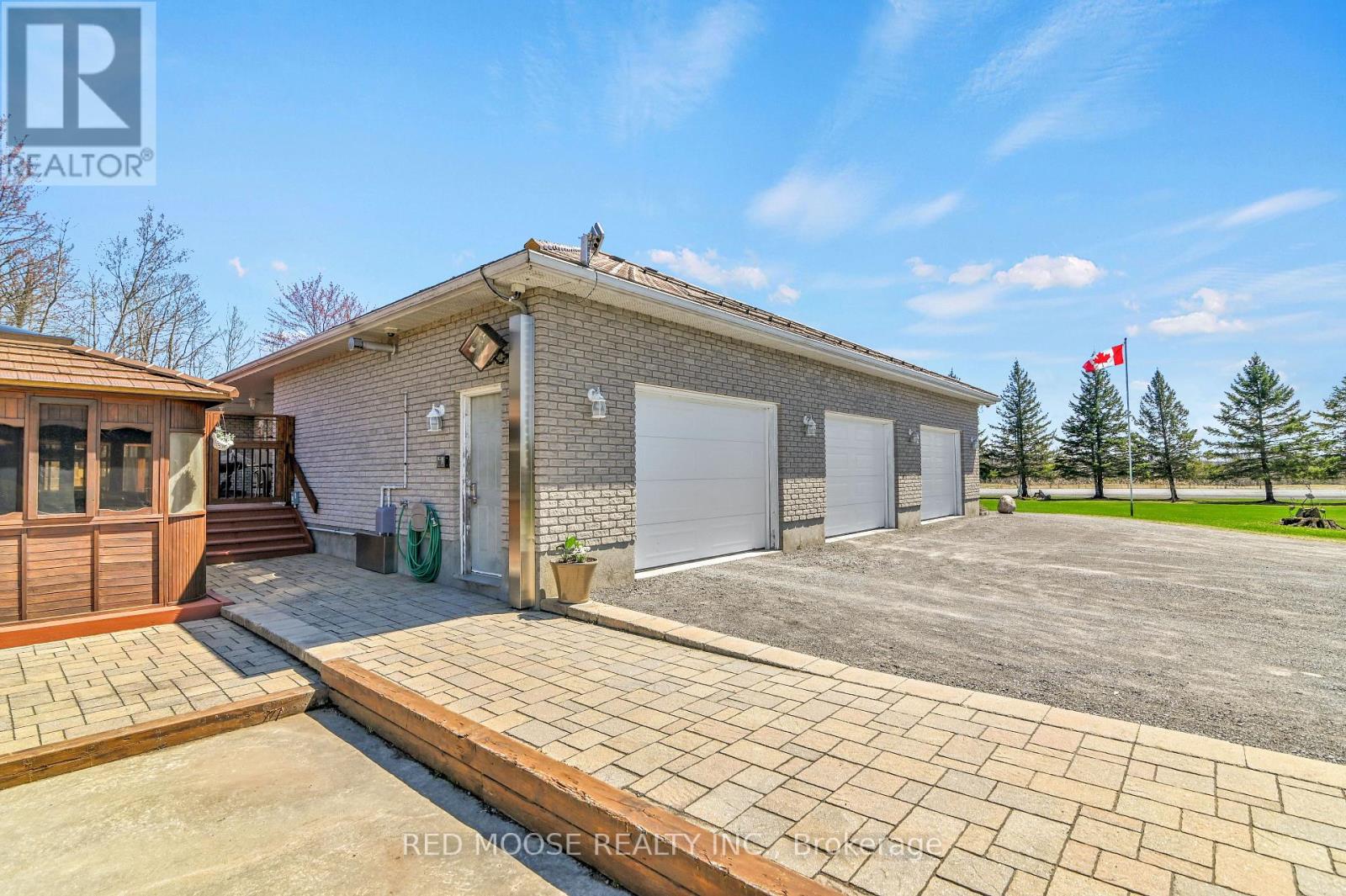 9859 Russell Road, Ottawa, Ontario  K4B 1R8 - Photo 37 - X12114329